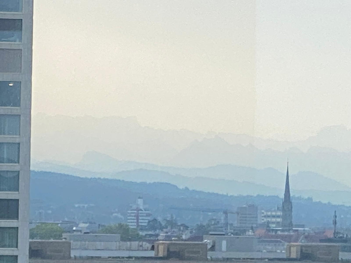 Blue Hour Notes from Zurich — 02 - Off White & Wood - est. 2026